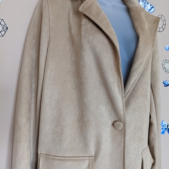 Coat - Picture 2 of 2